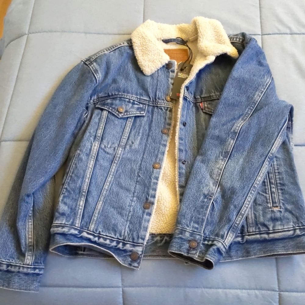 LEVI'S Ex-boyfriend Trucker Jacket